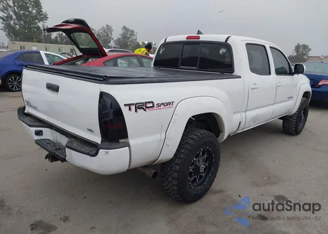 2014 Toyota Tacoma Base V6 z USA, uszkodzony, nr VIN 3TMMU4FN0EM068450